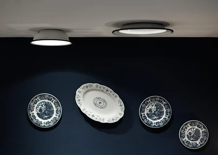 August Traeumt - Tiroler Im Blauen 아파트