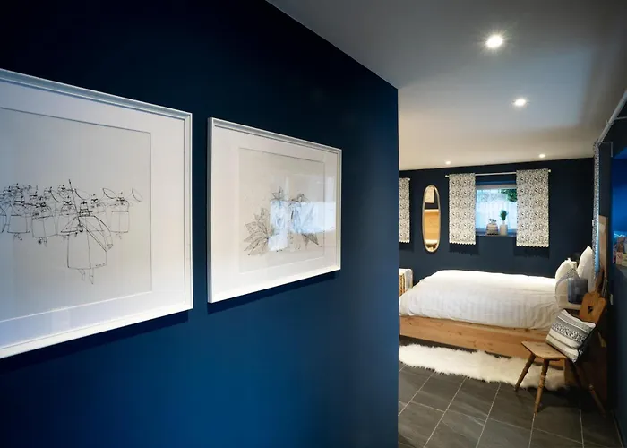 August Traeumt - Tiroler Im Blauen 매트레이암브레너